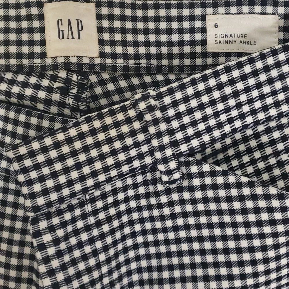 GAP Plaid Pants - Picture 5 of 5